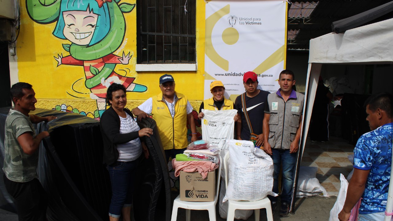 Entrega de ayudas humanitarias en Nariño.