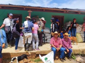 Entrega de proyectos a víctimas del conflicto armado.