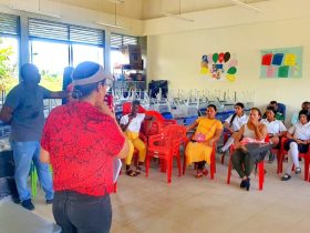 Entrega de mobiliario escolar en Leguízamo y Puerto Caicedo, Putumayo.