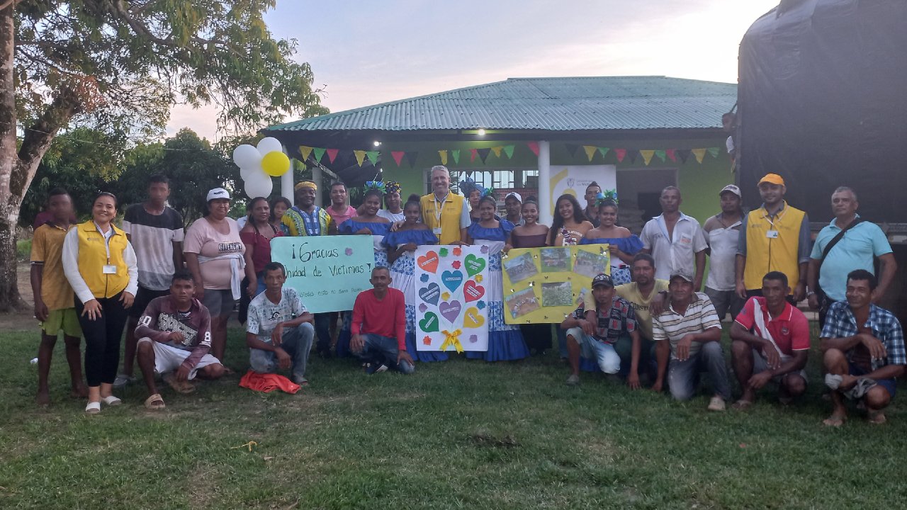 Entrega de herramientas en Ayapel, Córdoba.