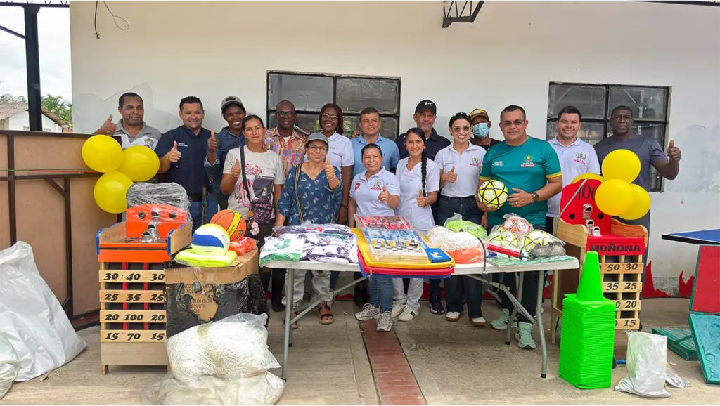 Implementos deportivos para comunidad de Veracruz y JAC Bello Horizonte en Cumaral, Meta