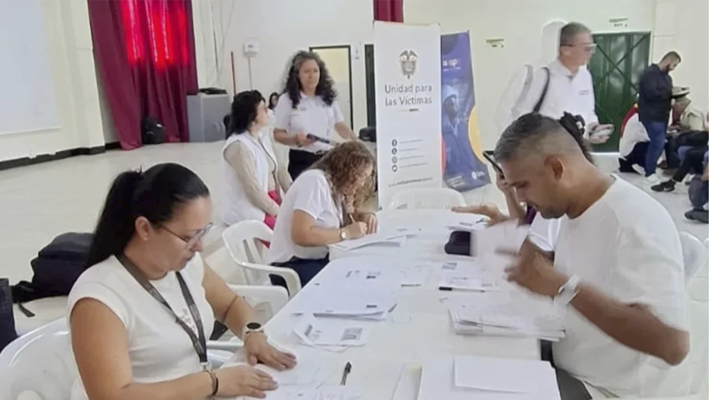 Víctimas reciben cartas de indemnización en Salento, Quindío