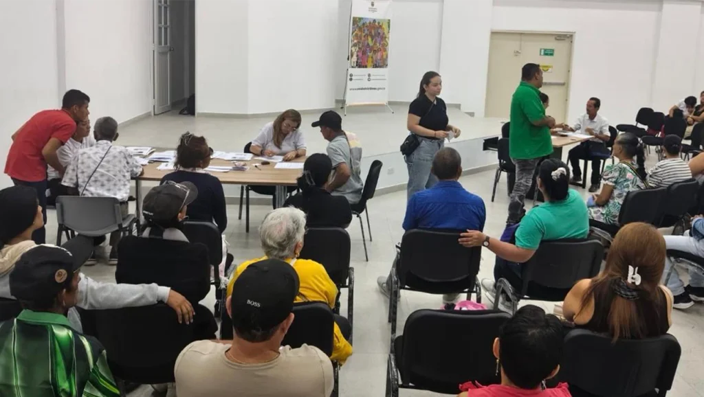Víctimas del conflicto armado reciben indemnizaciones en Granada, Meta