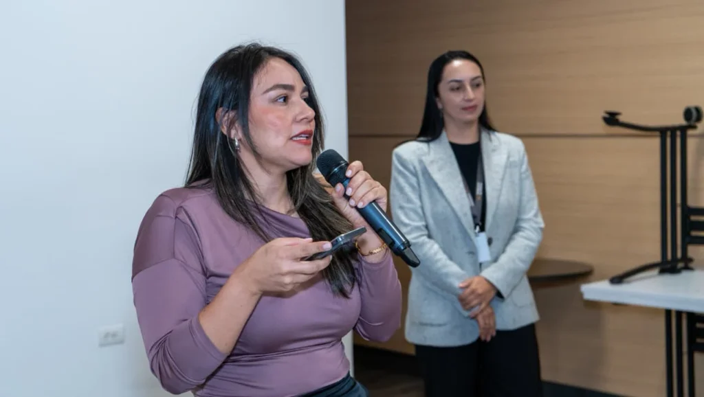 Jornada Decisiones que Cuentan para víctimas beneficiarias de indemnización